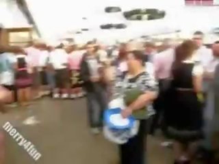 Oktoberfest جمهور اللسان