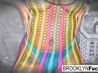 Sexybrooklyn jelentkeznek egy terhelés tovább neki hatalmas cicik