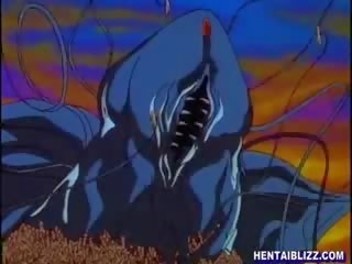 Hentai kova groupfucked mukaan monsterin lonkerot