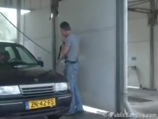 Javno jebemti pri carwash